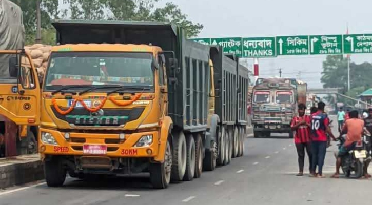 বাংলাবান্ধা দিয়ে নেপাল গেল আরও ২৫২ টন আলু